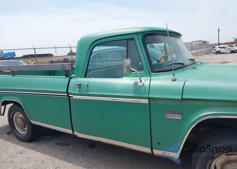 1971 Dodge D100 z USA, uszkodzony, nr VIN D14A41S353985